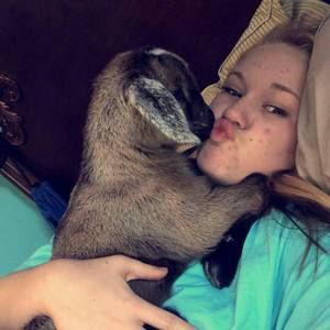 Meet your Posher, Lexie